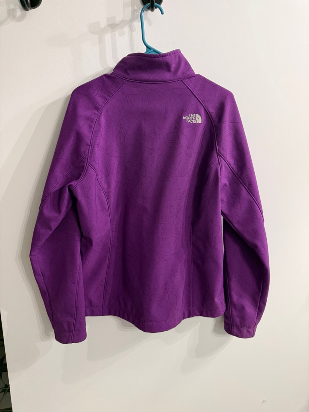 The North Face Vibrant Purple Women's Zip Jacket - Picture 5 of 6